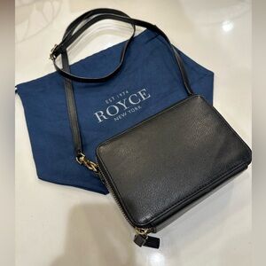ROYCE New York Black Crossbody Camera Bag